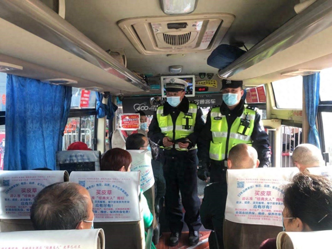 28年春节坚守岗位！民警周瑜为何选择与母亲异地团圆？