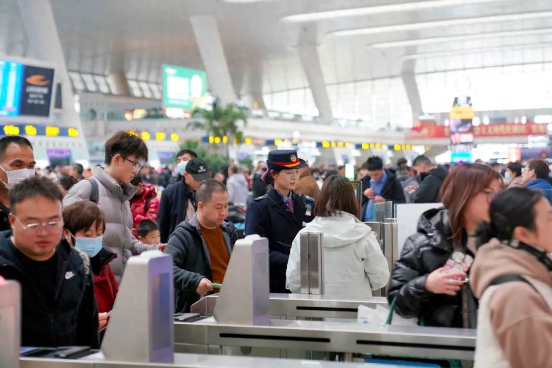长三角春运客流创新高！单日发送旅客310.2万人次，你的出行计划准备好了吗？  第1张