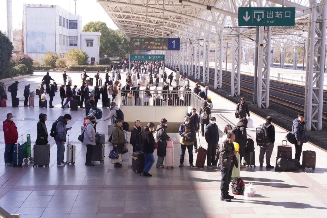 长三角春运客流创新高！单日发送旅客310.2万人次，你的出行计划准备好了吗？  第2张