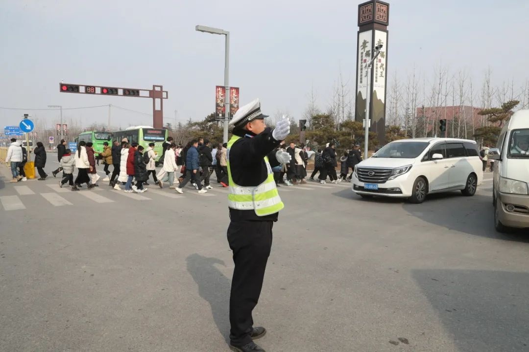 2025春节，谁在守护你的平安？临潼公安的坚守故事让人动容  第8张