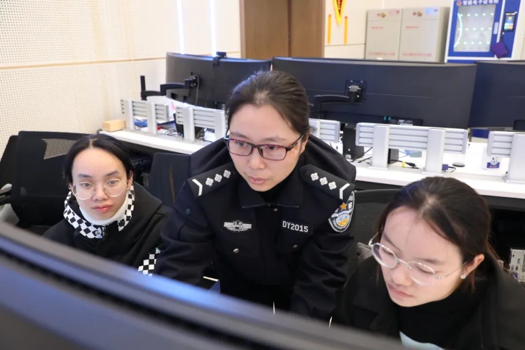 大年初四新年好温暖！都匀公安110民辅警竟这样守护？  第3张