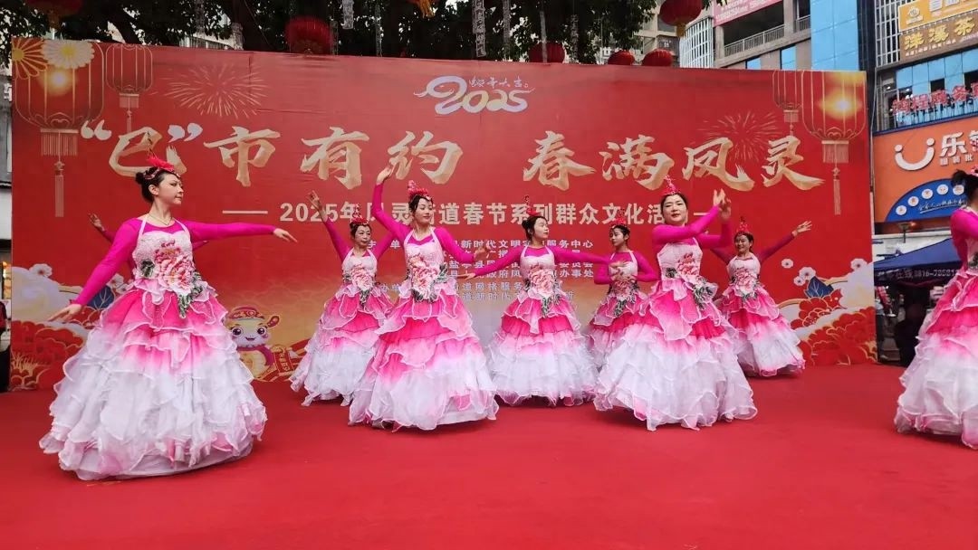盐亭新春大狂欢！万人空巷的鸿宇广场，你错过了吗？