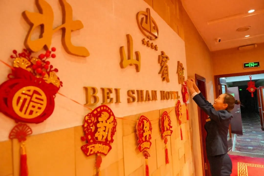 年夜饭一桌难求!春节团圆饭为何如此热门?  第1张