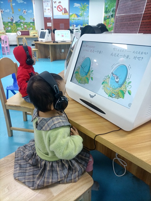 大年初三，市图书馆为何有众多学生学习？假期也不放松  第3张