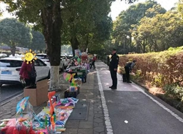 春节万家团圆，他们为何依然坚守岗位？揭秘城市守护者的不眠之夜