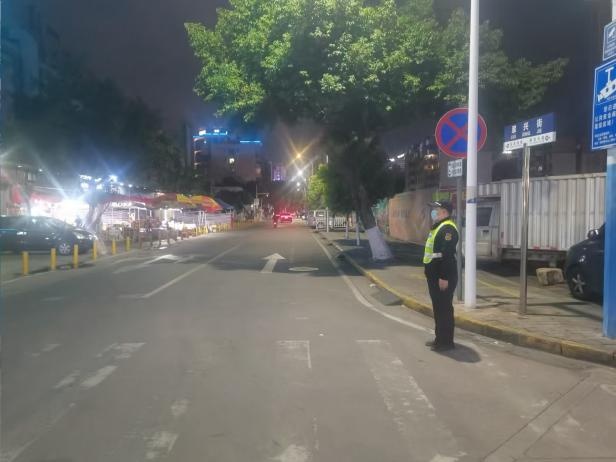 春节万家团圆，他们为何依然坚守岗位？揭秘城市守护者的不眠之夜  第3张
