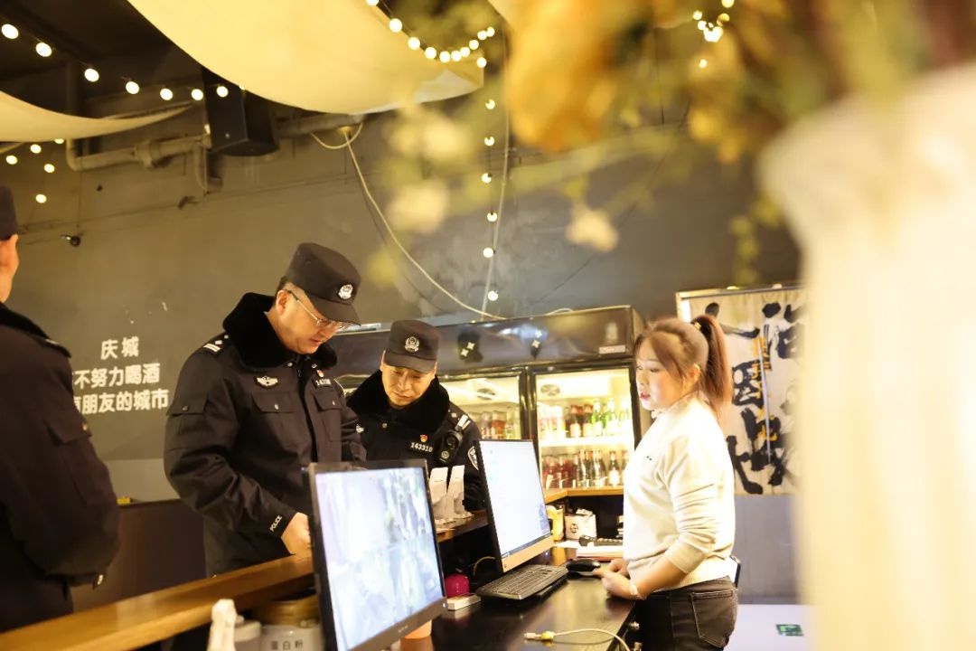 春节阖家团圆时，庆城公安为何放弃相聚坚守岗位？  第2张