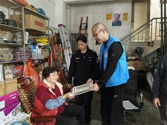 行动不便的经营者也能轻松办理营业执照？草潭市监所的这项暖心服务太贴心了  第3张