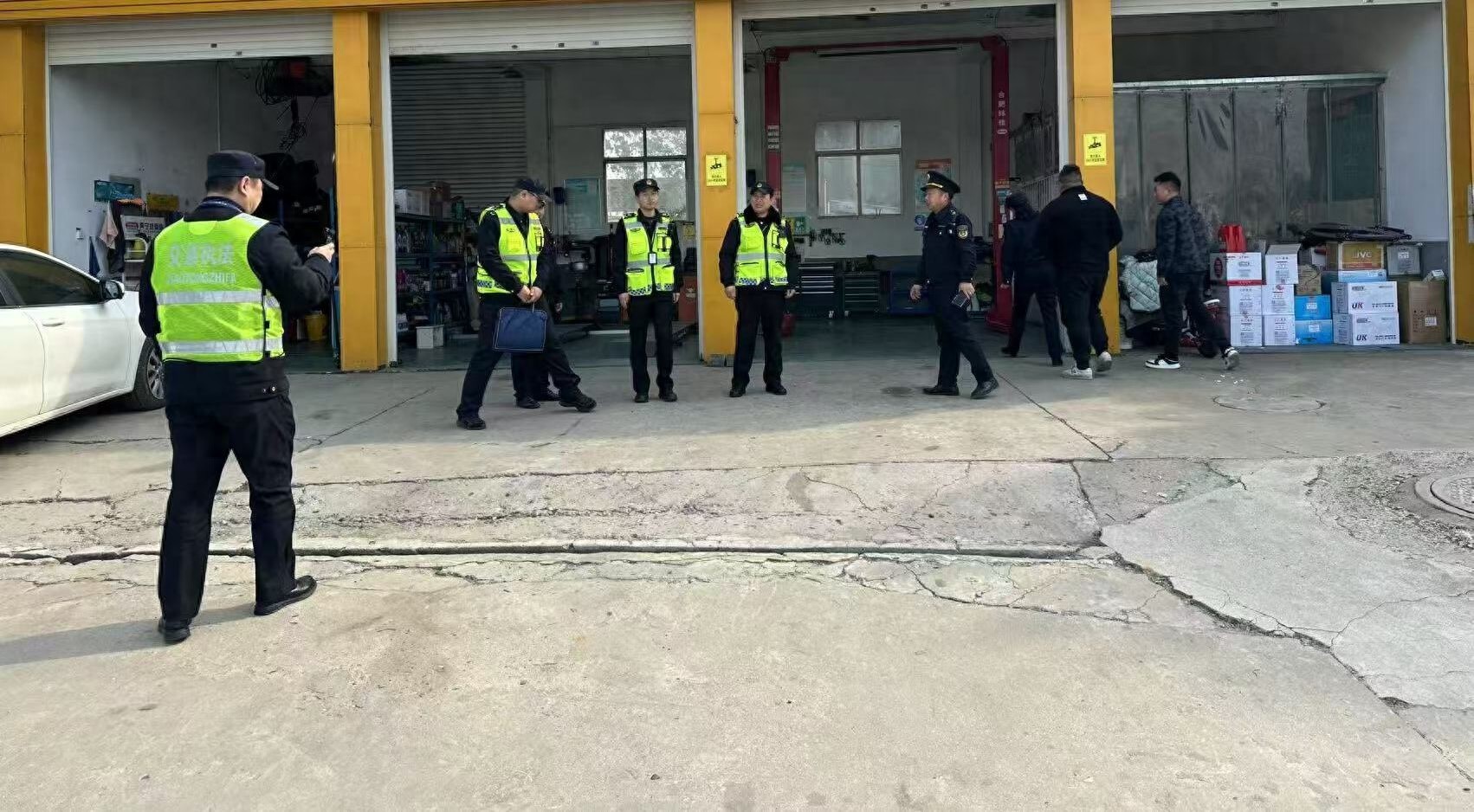 襄阳洪山头深圳工业园区机动车维修行业存在重大安全隐患，你还在选择无证维修店吗？  第1张