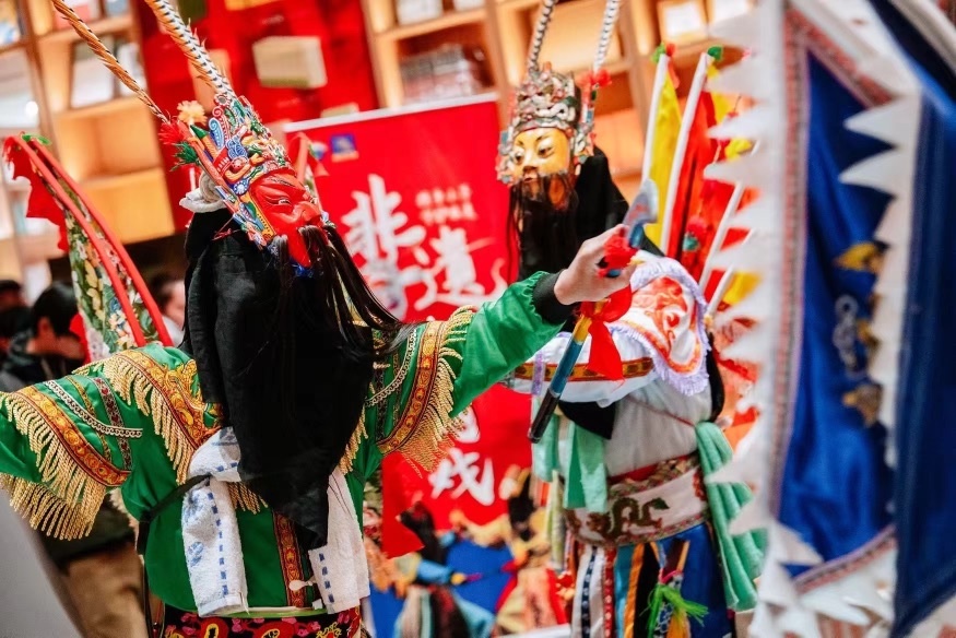 00后成非遗传承人，安顺地戏快闪有多绝？  第2张
