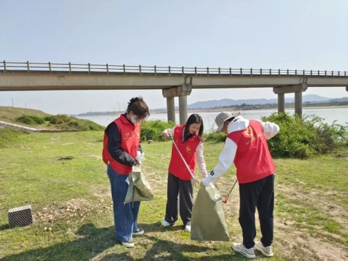 临川区如何打造河畅水清的生态画卷？揭秘江河治理的蝶变之路  第2张