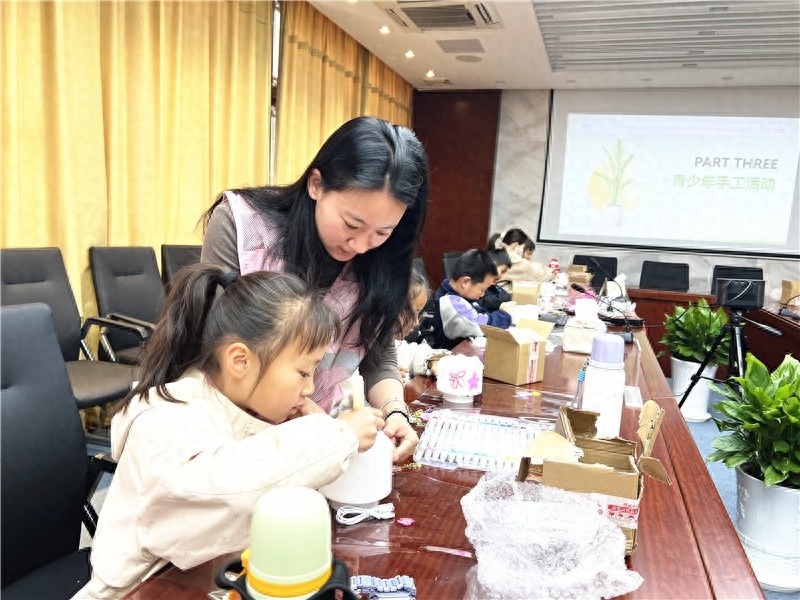 浦口区活动超有趣！孩子们能收获多少？春日花语实践活动全解析  第1张