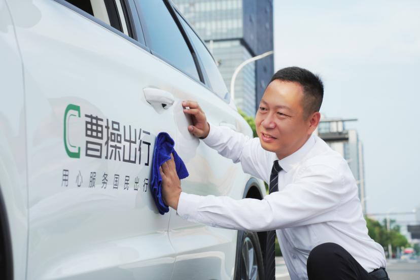 五一聚焦！这些全国劳模在岗实况，1分钟负责60秒有多震撼？  第7张