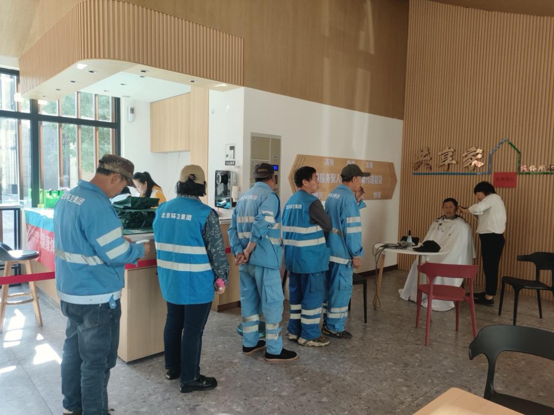 5月1日路北区城管局城肥队开展系列活动，背后有何深意？  第2张