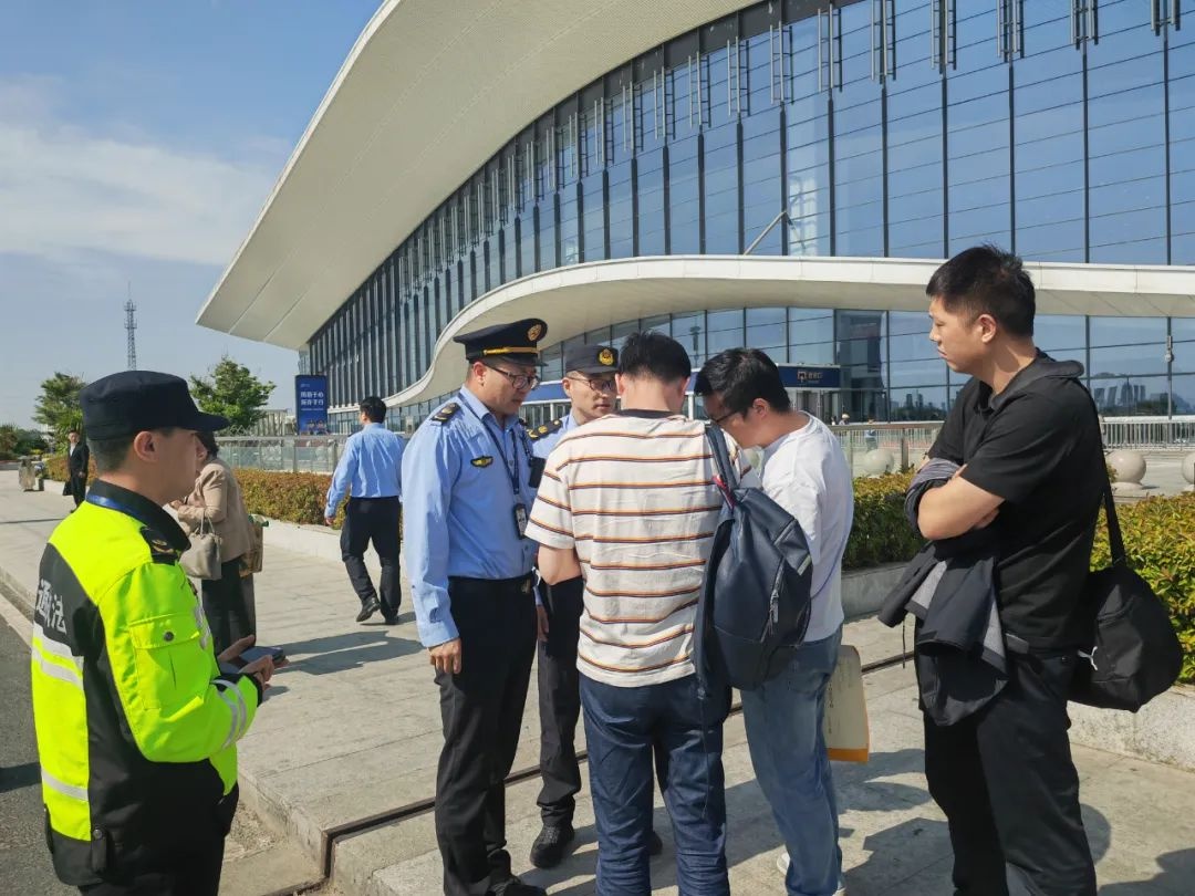 五一淮安市区客运高峰出行方向大揭秘？车辆人员核查有何大招  第2张