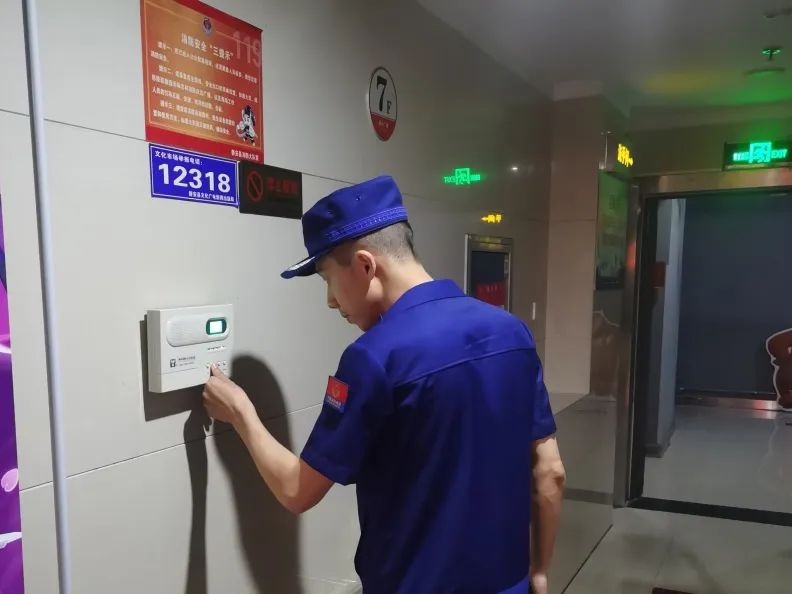 五一劳动节！火焰蓝默默坚守，他们都做了啥？你知道吗？  第2张