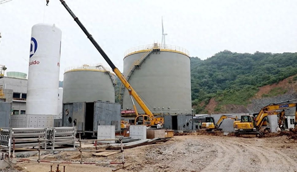 五一假期重点项目建设热火朝天，这是要拉动产业转型？