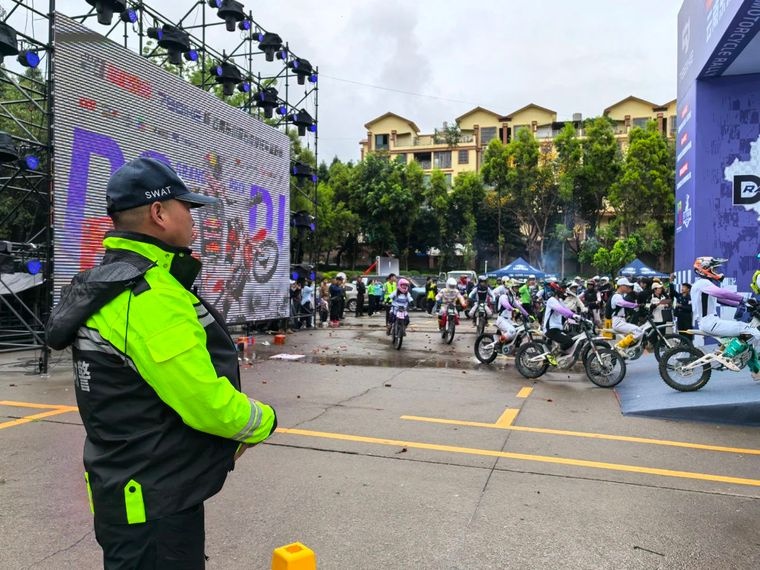 第十七届79BIKE杯云南东川泥石流摩托车越野赛开幕！安保如何保驾护航？  第3张