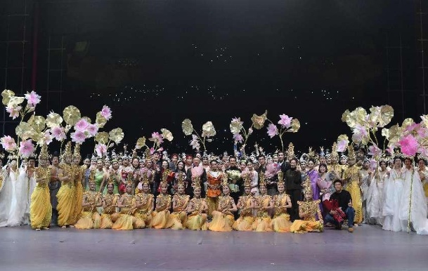 2024跨年夜，张继钢导演新版千手观音在山西大剧院震撼首演，你绝对不能错过的文化盛宴  第5张