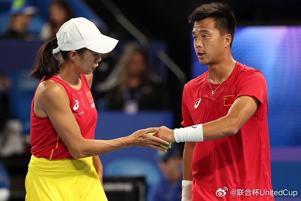 中国队在联合杯网球混合团体赛中0-3惨败美国队，止步八强，未能超越去年战绩  第3张