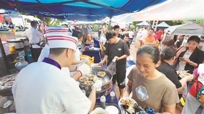 一碗排骨饭唤醒沉睡小镇，揭秘中山港口镇百年美食传奇  第3张