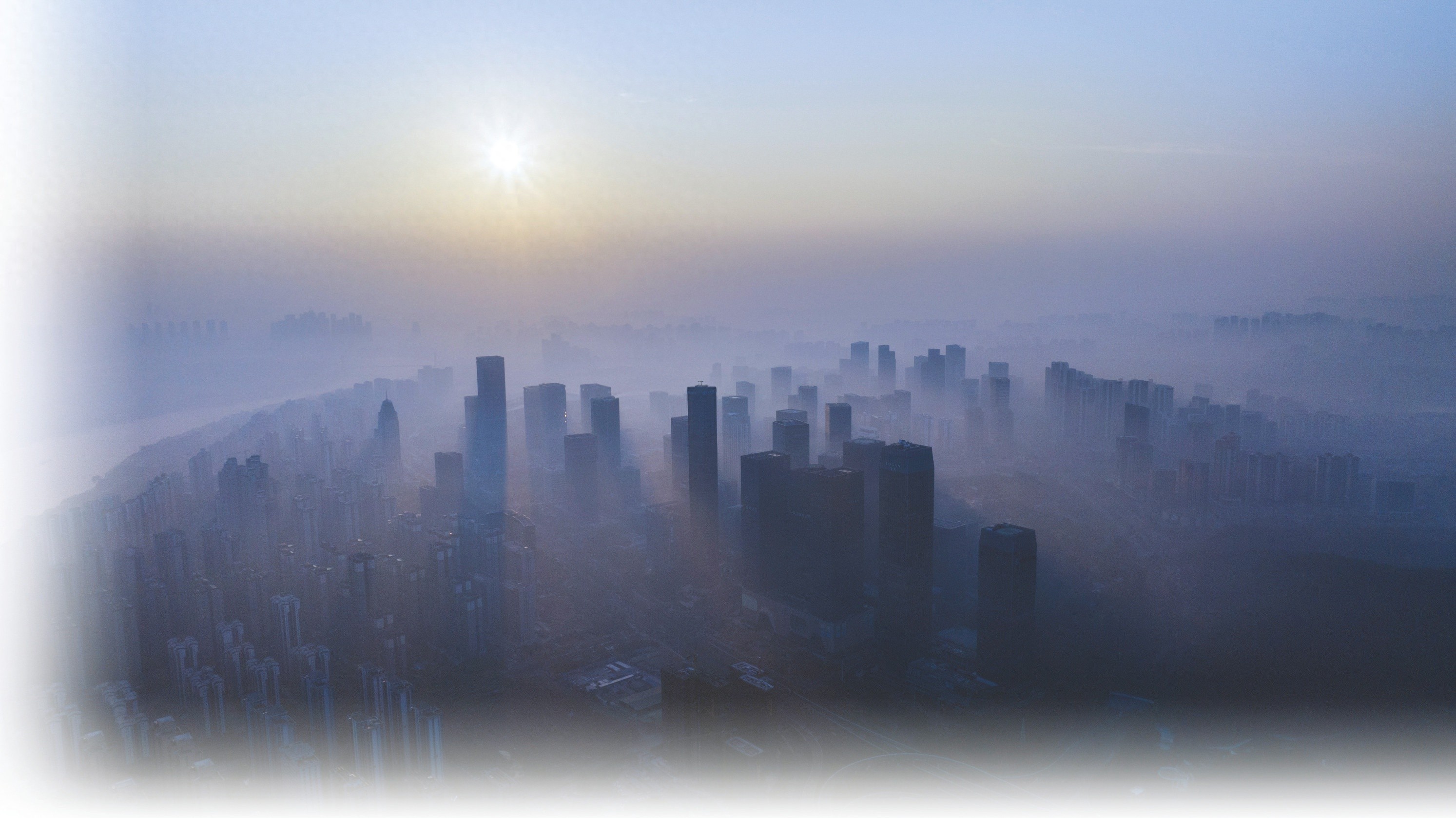 2025年南宁元旦盛况：阳光、婚礼、灯光秀，你不可错过的跨年瞬间