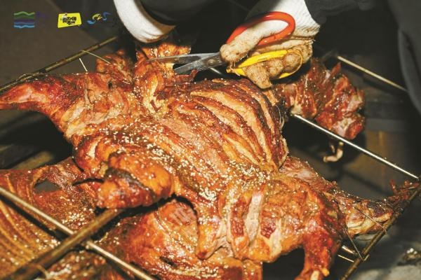 2024宁波松兰山跨年派对：美食、篝火与烟花，带你体验最温暖的跨年夜  第3张