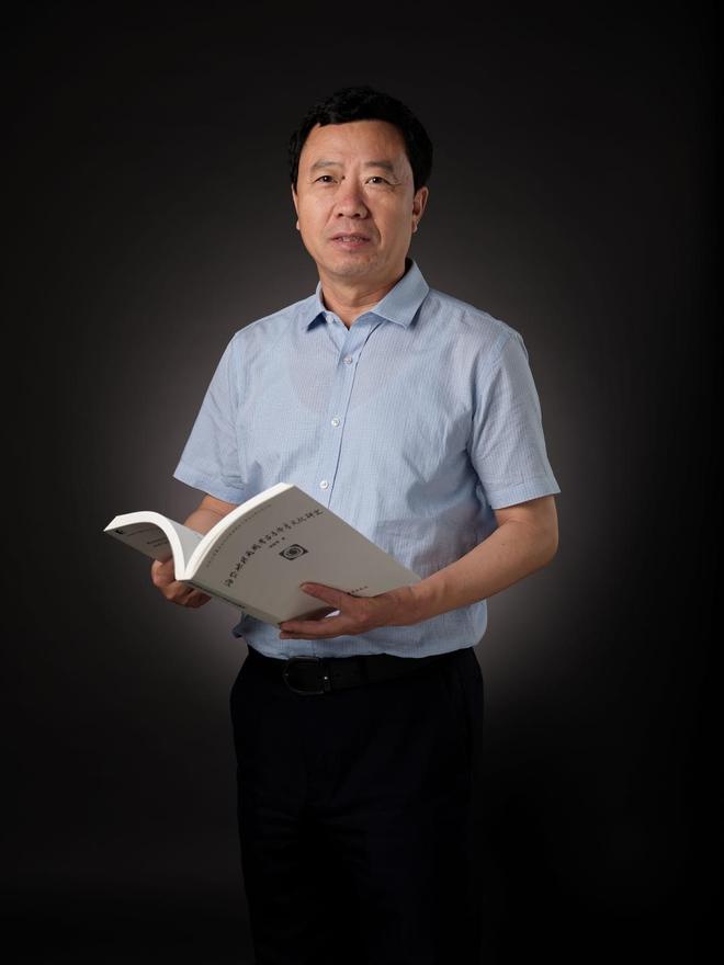 山东博物馆如何通过文创产品展现文化自信？揭秘历史与现代的完美融合  第2张