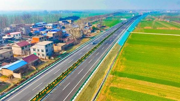 安徽迈入县城通时代：全省县城区15分钟直达高速公路，助力乡村振兴与长三角一体化发展  第2张