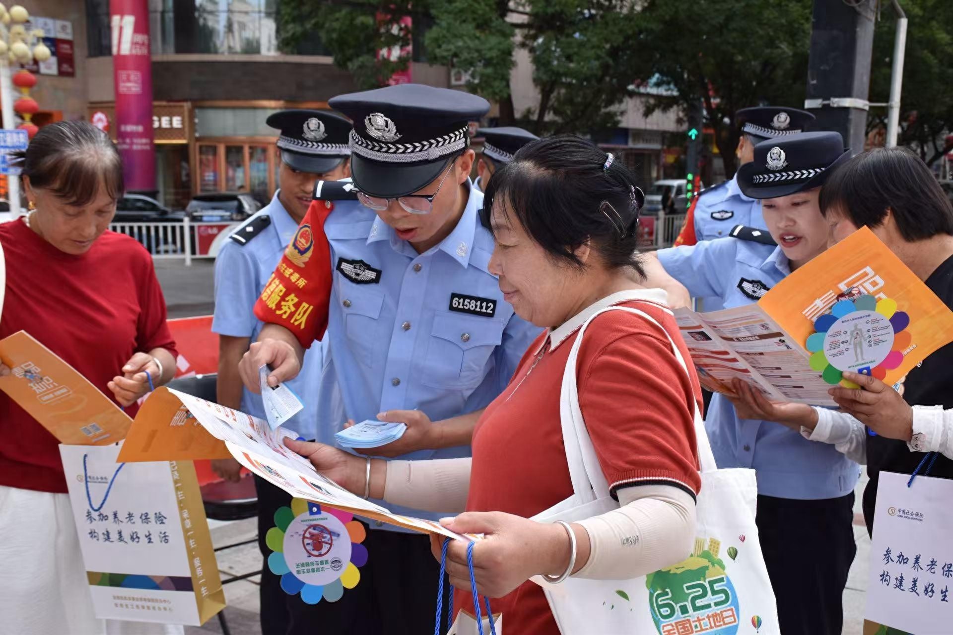 张思德服务队：在革命圣地延安，他们如何用行动守护人民平安？