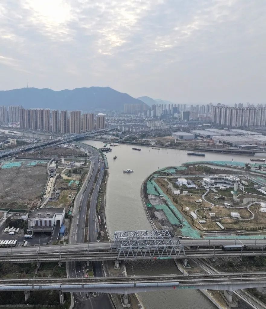 无锡水运建设再传捷报：2000吨级船舶即将全线畅行，黄金水道释放黄金效益  第2张
