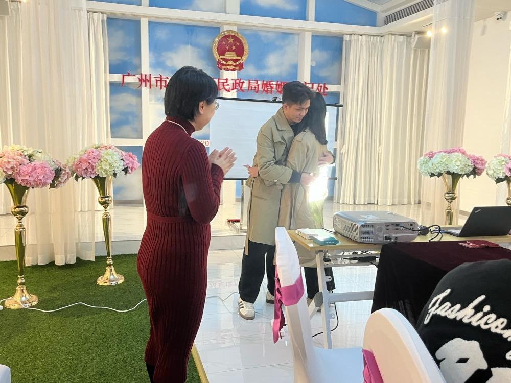 从甜蜜恋爱到幸福婚姻：15对新人如何开启人生新篇章？  第3张