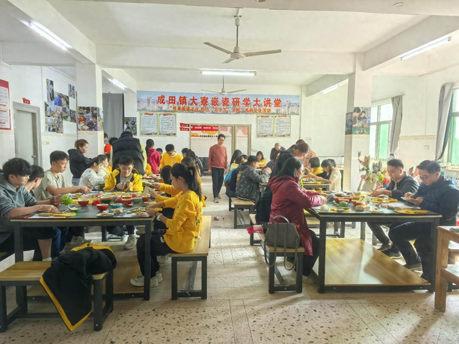 海外华裔青少年亲身体验百年非遗大寮嵌瓷，感受潮汕文化独特魅力  第1张