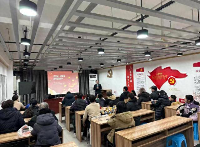 手作福挂迎新春，17组家庭齐聚绿地新城社区，你也能参与吗？  第1张