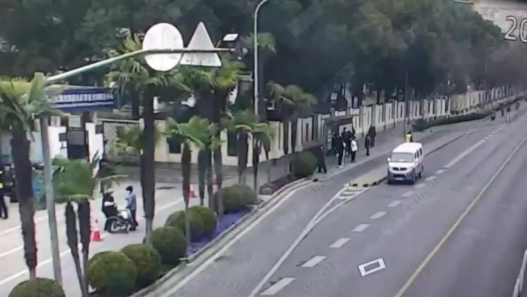 上海警方破获跨省买分卖分大案，37人落网！你的驾照安全吗？  第3张