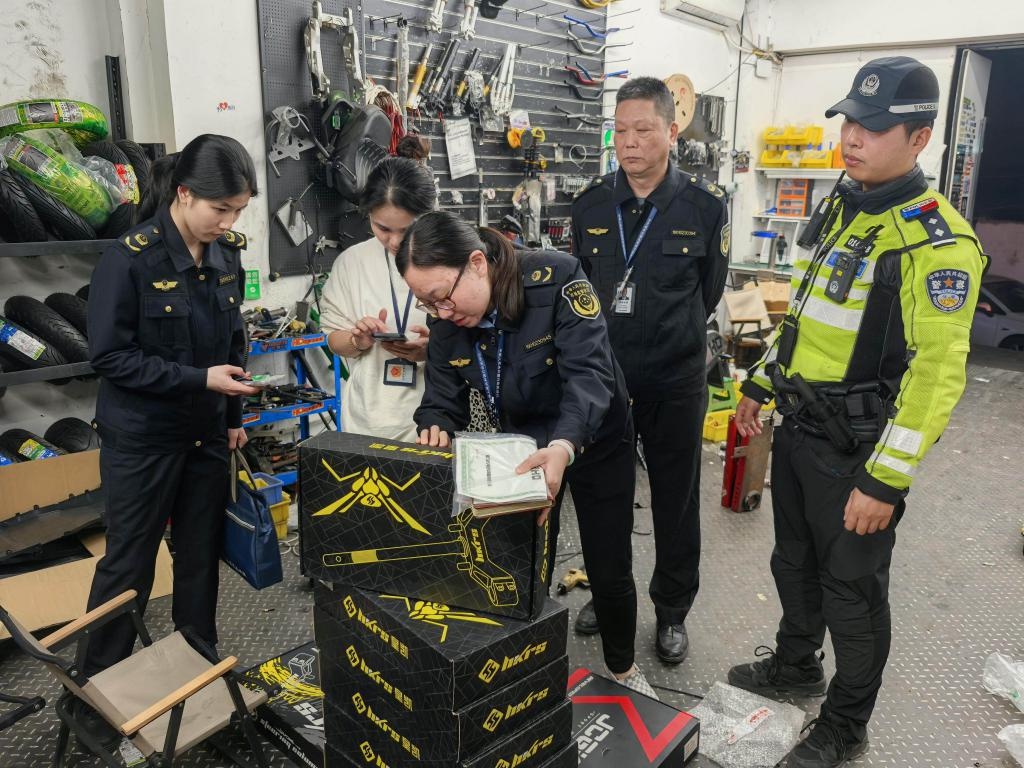 广州新规实施首日，这家电动自行车店为何被突击检查？