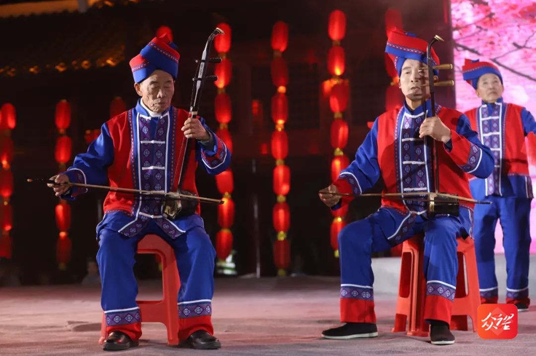 贵州印江跨年狂欢：非遗戏曲大放异彩，你准备好迎接这场文化盛宴了吗？  第2张