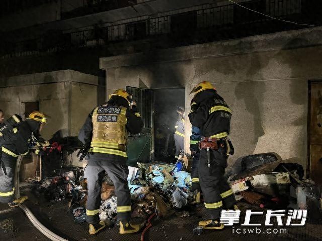 8岁小朋友如何临危不乱发现火情？他的机智应对让人惊叹