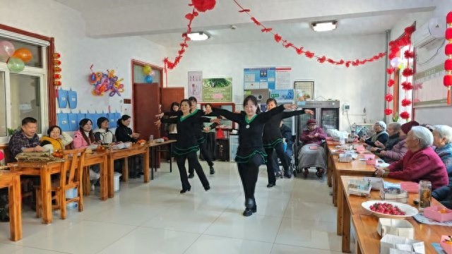 小辛社区元旦茶话会：邻里和谐共庆新年，你参与了吗？  第1张