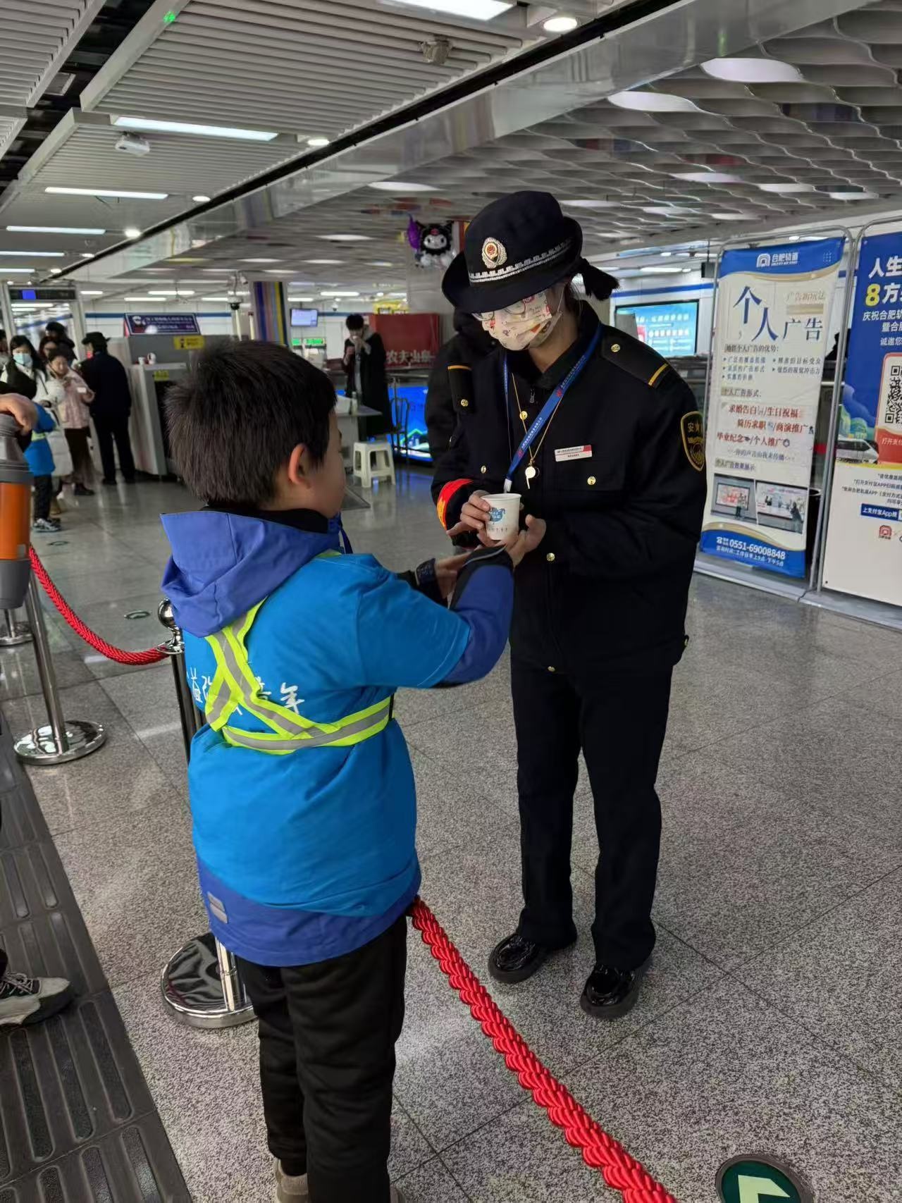 新年第一天，他们为何凌晨4点就出门？揭秘城市温暖日的感人瞬间  第3张