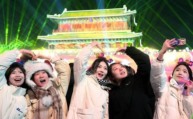 2025年元旦，全国各地的跨年夜活动有多精彩？一起来感受新年的第一缕阳光  第11张