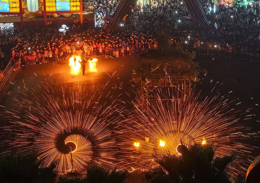 2025年元旦，全国各地的跨年夜活动有多精彩？一起来感受新年的第一缕阳光  第6张