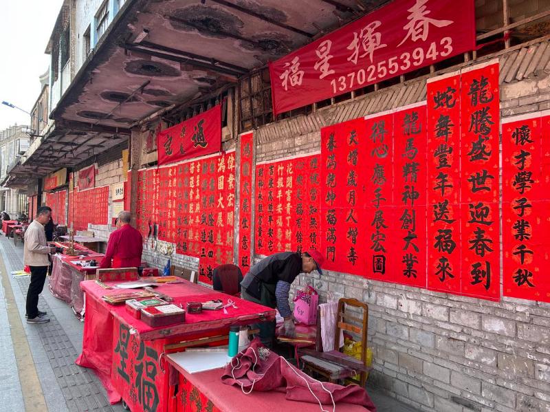 佛山挥春街年味浓，为何吸引游客驱车百里前来祈福？  第2张