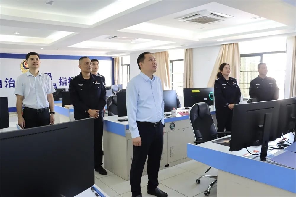 县长春节慰问一线值守人员！背后有何深意？  第2张