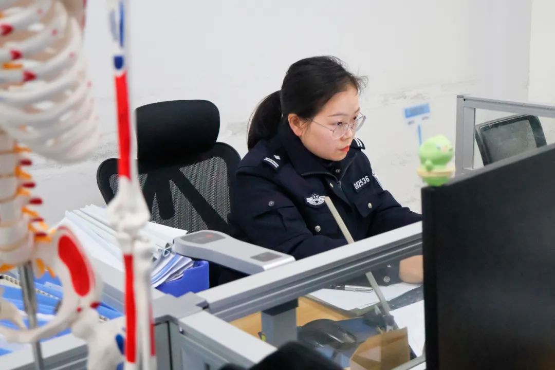 春节团圆时，他们坚守岗位！最美湘警背后的奉献值不值得感叹？  第3张