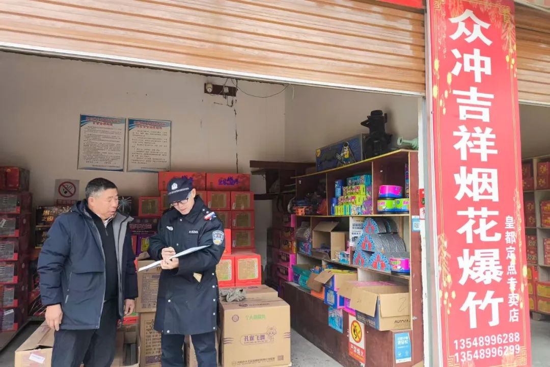 春节团圆时，他们坚守岗位！最美湘警背后的奉献值不值得感叹？  第5张