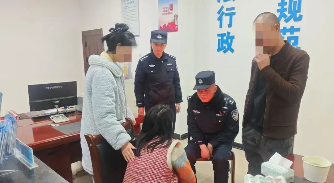 春节期间民警坚守岗位背后：不回家为了啥？  第2张