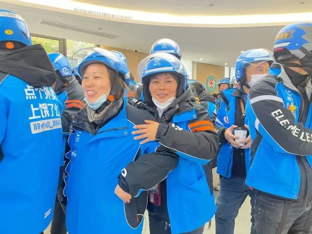 春节前夕，他如何调度200名骑手完成1万单外卖？揭秘飞哥的紧张工作日常  第2张