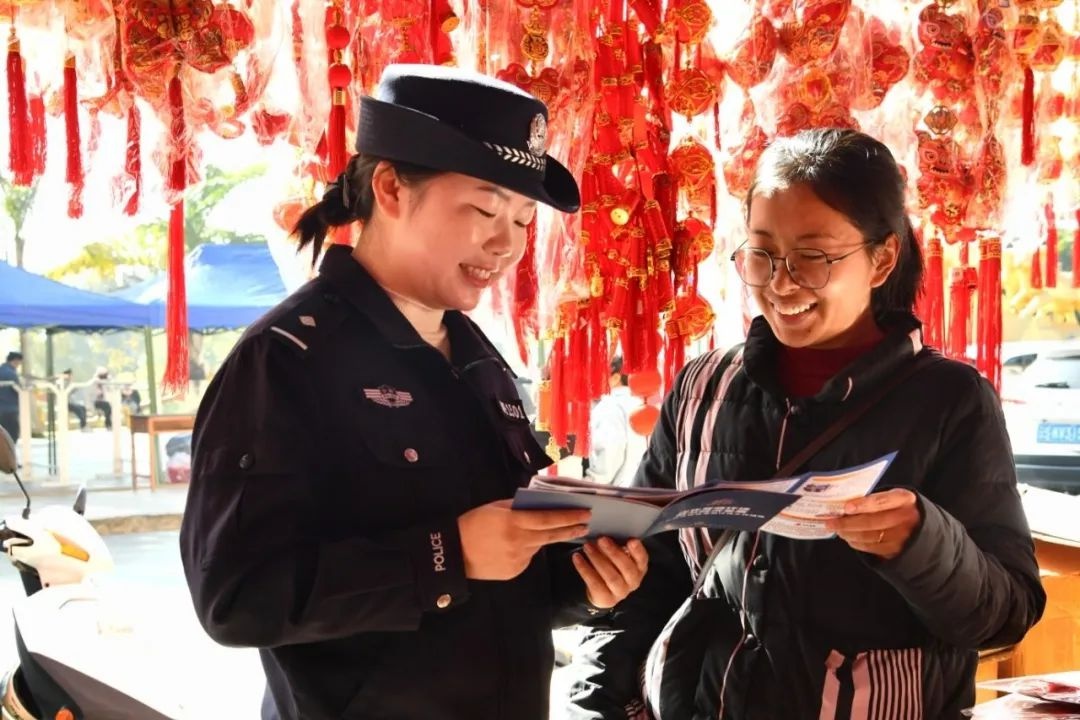 春节团圆夜,谁在守护我们的平安?人民警察的坚守让人泪目 第11张 春节团圆夜,谁在守护我们的平安?人民警察的坚守让人泪目 第11张