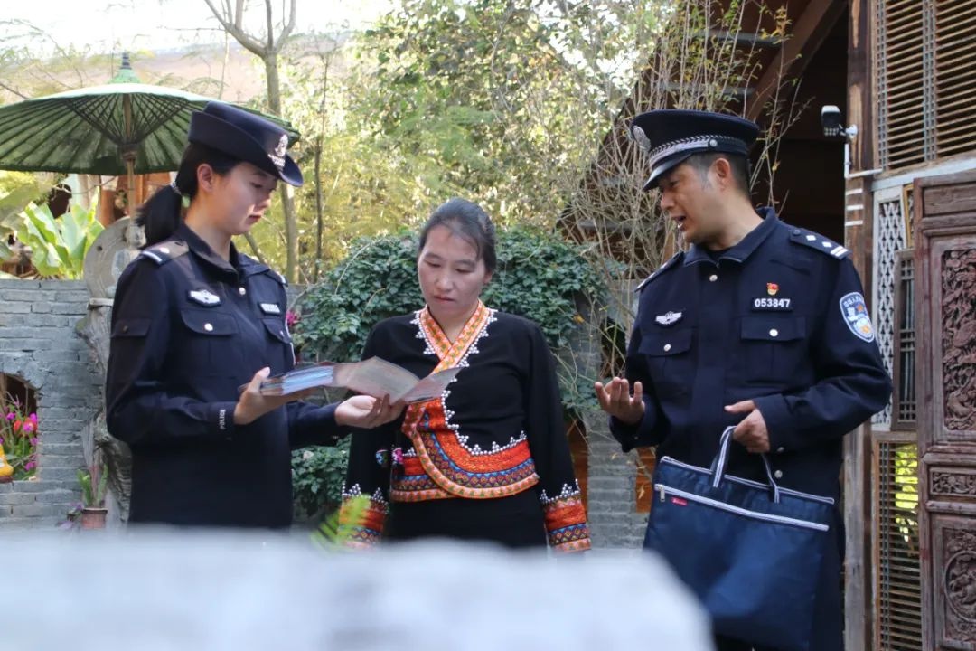 春节团圆夜,谁在守护我们的平安?人民警察的坚守让人泪目 第4张 春节团圆夜,谁在守护我们的平安?人民警察的坚守让人泪目 第4张